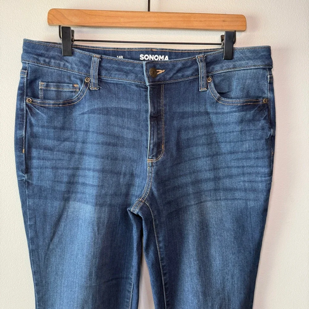 Sonoma Women's Bootcut Jeans Dark Wash Denim Stretch Size 14 Regular - Picture 2 of 6